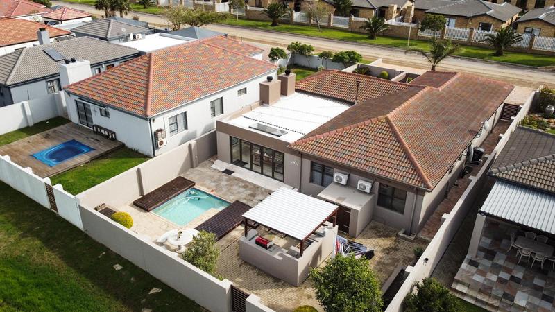 3 Bedroom Property for Sale in Gordons Bay Western Cape